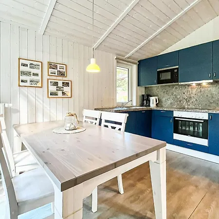 Schatzkiste - Dorf 18 Holiday home Priwall