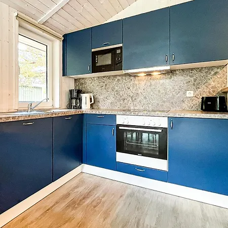 Schatzkiste - Dorf 18 Holiday home Priwall