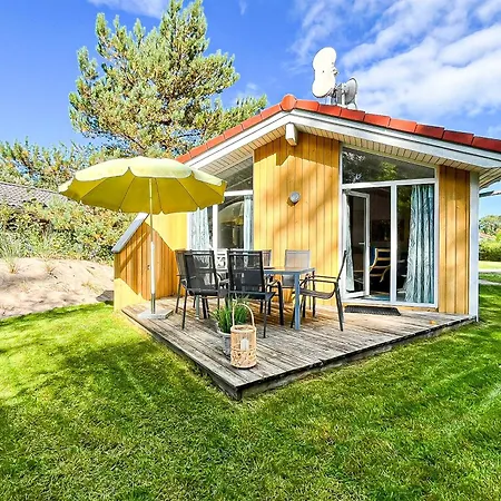 Holiday home Schatzkiste - Dorf 18 Priwall